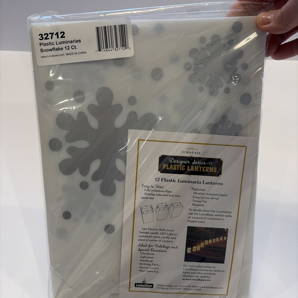 LumaBase Plastic Luminaria Lanterns, 12 Count‎ (Pack of 1), Snowflake